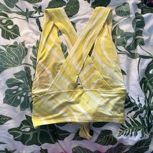 (NWT) URBAN OUTFITTERS criss-cross back detail top with front tie